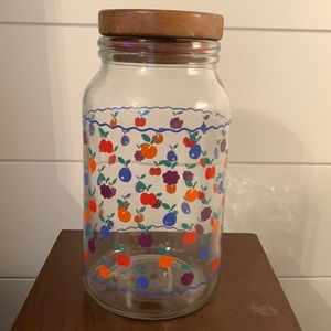 Vintage 1980’s anchor hocking canister with wooden lid
